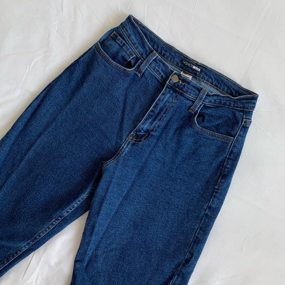 Fashion Nova mom jeans